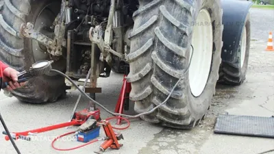 tractor tire maintenance  ट्रैक्टर के टायर चलेंगे सालों साल बस कर लो ये काम  बहुत काम आती है ये टिप्स